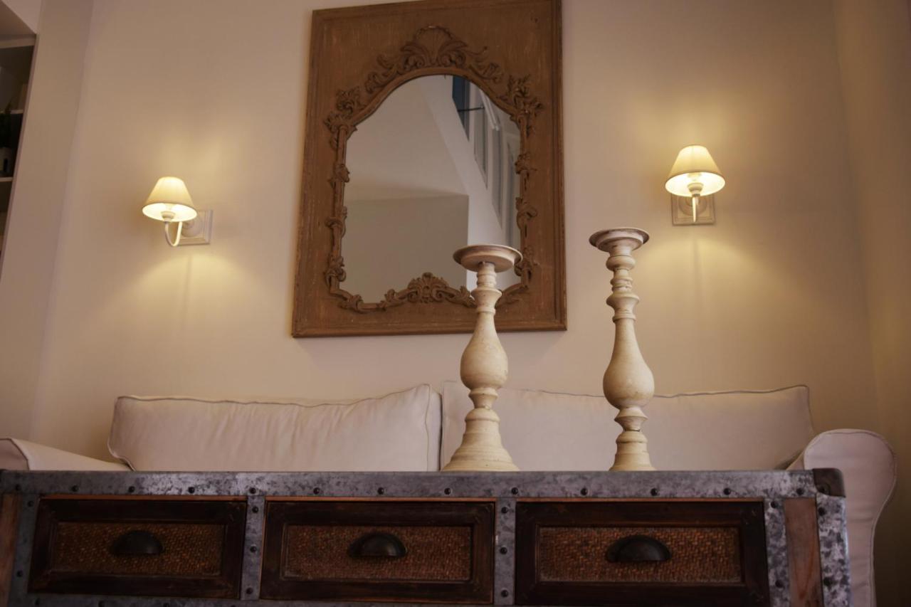Perigiali Suite นีดรี ภายนอก รูปภาพ