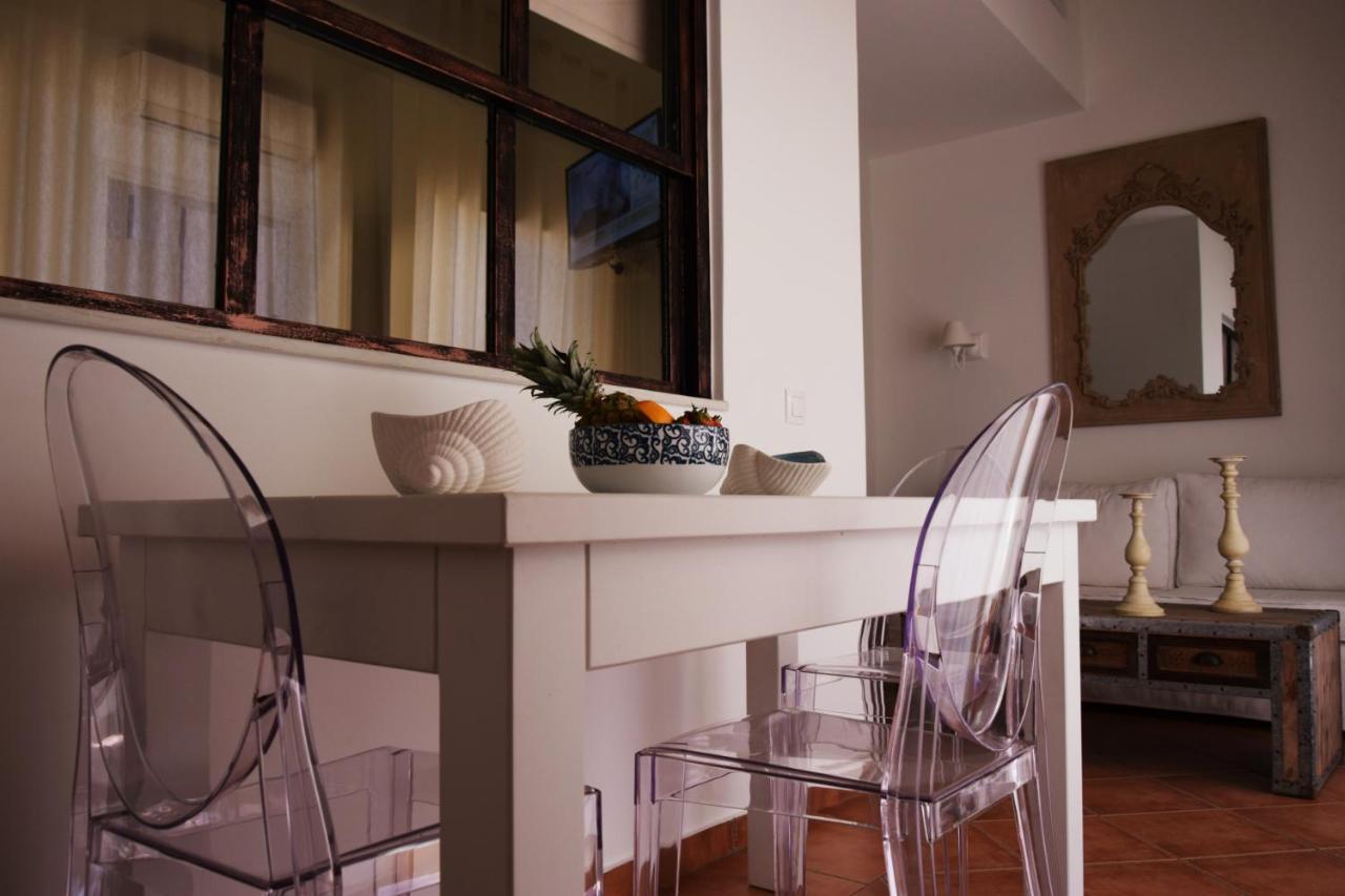 Perigiali Suite นีดรี ภายนอก รูปภาพ