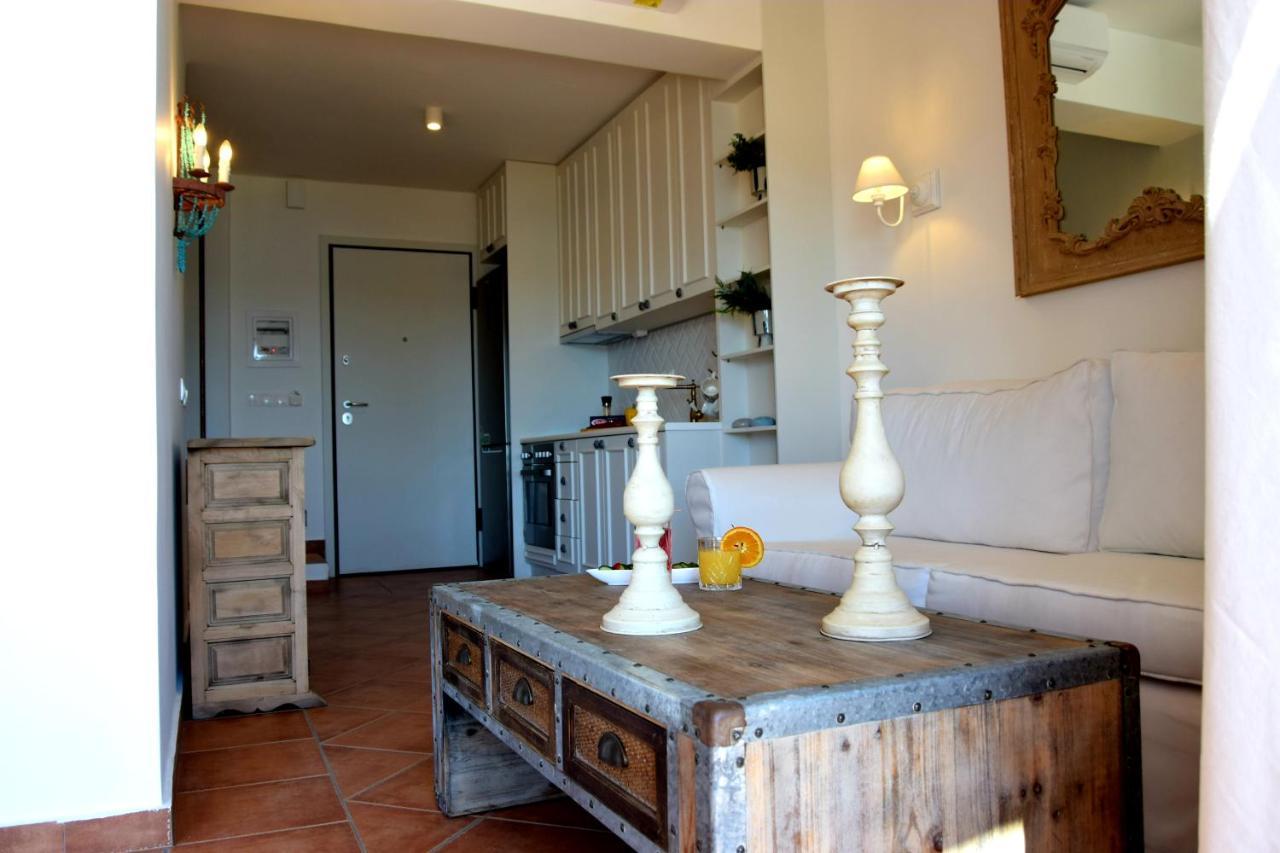 Perigiali Suite นีดรี ภายนอก รูปภาพ
