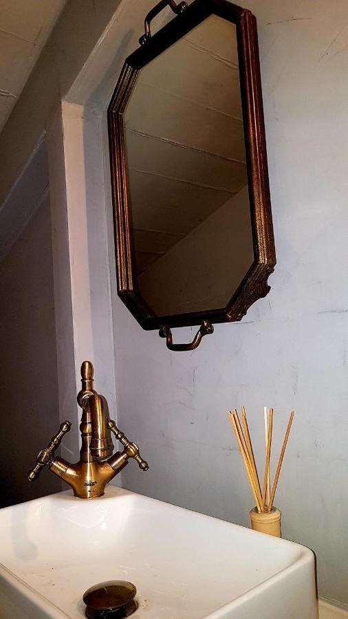 Perigiali Suite นีดรี ภายนอก รูปภาพ